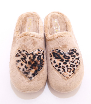 Ciepłe kapcie damskie z serduszkiem  Sanital Flex beżowy Z12176X r37