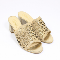 Ażurowe złote klapki na obcasie Clasicco 0446 r35