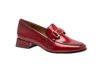 Czerwone lakierowane mokasyny damskie Marco Tozzi 24250 r39