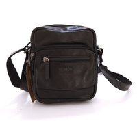 Mała męska torba na ramię crossbody czarna skórzana Wild Natural 457 M