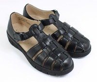 Czarne skórzane sandały damskie z zakrytymi palcami Caprice 24500 r39