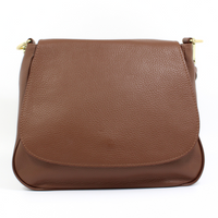 Brązowa torebka skórzana z klapką Vera Pelle