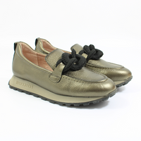 Szare skórzane mokasyny damskie z ozdobą Hispanitas HI243704 r37